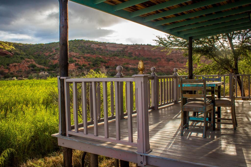 Shadowlands Guest Farm Hotel Oudtshoorn Bagian luar foto