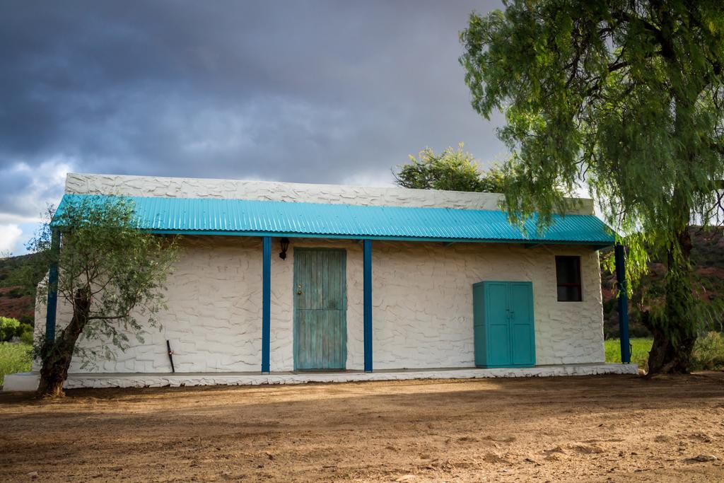 Shadowlands Guest Farm Hotel Oudtshoorn Bagian luar foto